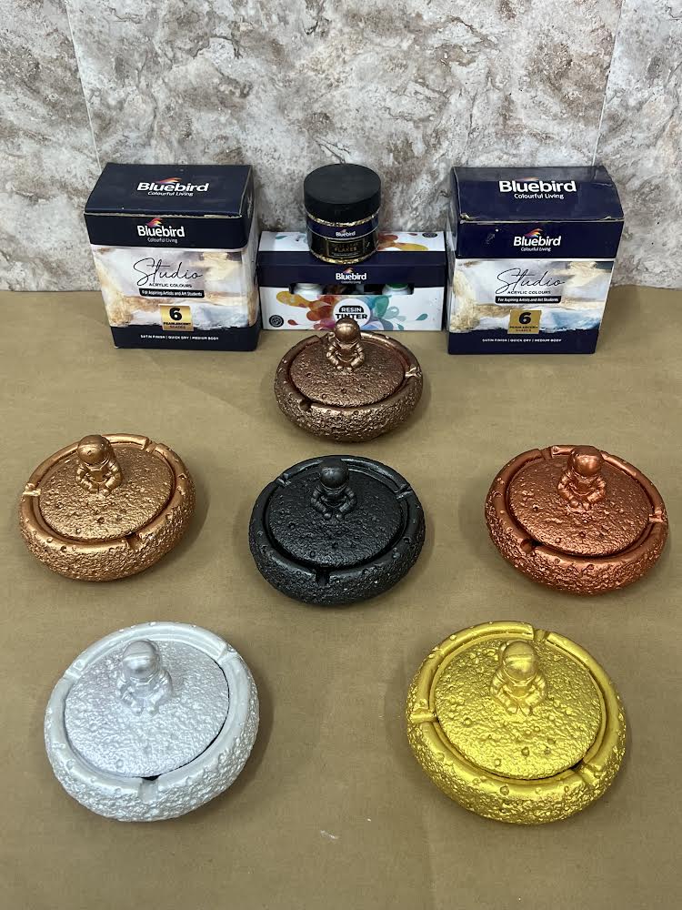 Studio Acrylic Colours - 25 ml - Set of 6 Pearlescent Shades - Image 2